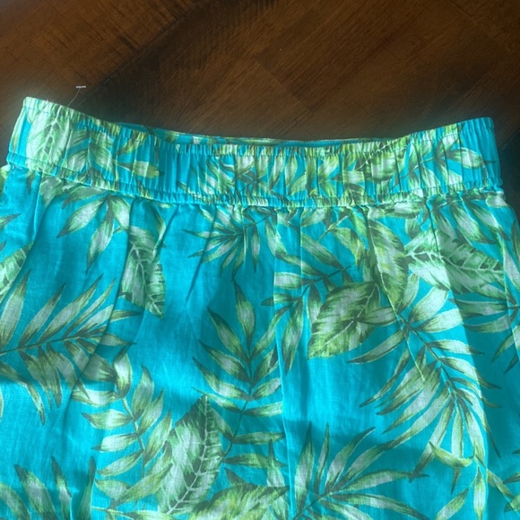 C&C California Skirt - Picture 10 of 11